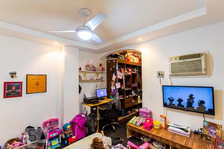 Apartamento à venda com 115m², 3 quartos e 1 vaga Apartamento à venda com 115m², 3 quartos e 1 vagaSuite