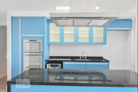 Apartamento à venda com 68m², 1 quarto e 2 vagasCozinha