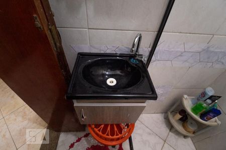 Casa à venda com 120m², 3 quartos e 2 vagas Casa à venda com 120m², 3 quartos e 2 vagasBanheiro