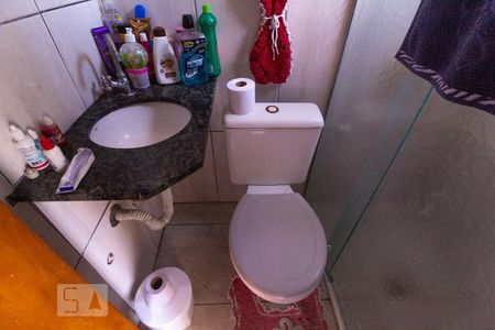 Casa à venda com 120m², 3 quartos e 2 vagas Casa à venda com 120m², 3 quartos e 2 vagasBanheiro da Suíte