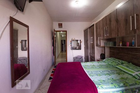 Casa à venda com 120m², 3 quartos e 2 vagas Casa à venda com 120m², 3 quartos e 2 vagasSuíte