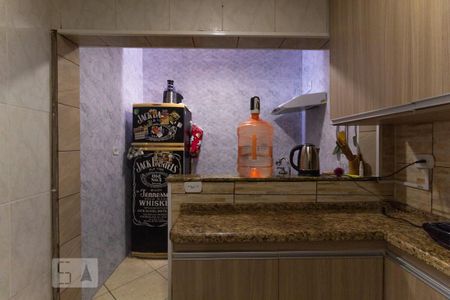 Casa à venda com 120m², 3 quartos e 2 vagas Casa à venda com 120m², 3 quartos e 2 vagasCozinha