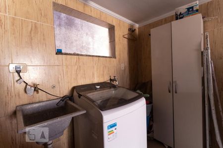 Casa à venda com 120m², 3 quartos e 2 vagas Casa à venda com 120m², 3 quartos e 2 vagasÁrea de Serviço