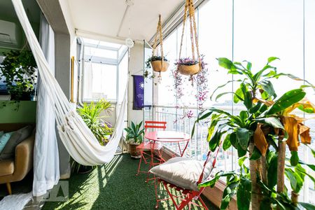 Varanda Gourmet de apartamento à venda com 2 quartos, 70m² em Cambuci, São Paulo