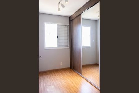 Quarto 1 de apartamento à venda com 2 quartos, 52m² em Jardim Celeste, São Paulo