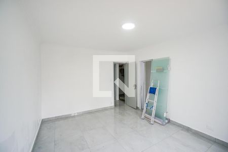 Casa para alugar com 100m², 2 quartos e 2 vagasSuíte 02