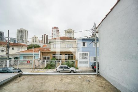 Casa para alugar com 100m², 2 quartos e 2 vagasVista da suíte 02