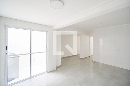 Casa para alugar com 100m², 2 quartos e 2 vagasCozinha