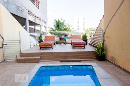 Casa à venda com 440m², 3 quartos e 7 vagas Casa à venda com 440m², 3 quartos e 7 vagasPiscina