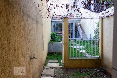 Casa à venda com 440m², 3 quartos e 7 vagas Casa à venda com 440m², 3 quartos e 7 vagasCanil