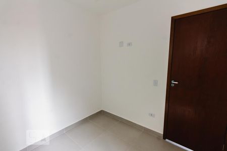 Quarto 2 de apartamento para alugar com 2 quartos, 38m² em Vila Paiva, São Paulo