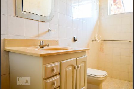 Casa à venda com 220m², 4 quartos e 3 vagasBanheiro