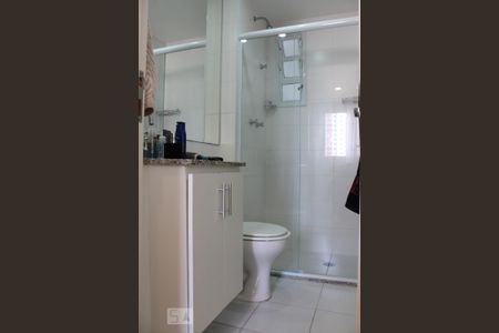 Apartamento para alugar com 67m², 2 quartos e 2 vagas Apartamento para alugar com 67m², 2 quartos e 2 vagasBanheiro social