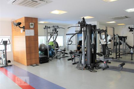 Apartamento para alugar com 67m², 2 quartos e 2 vagasÁrea comum - Academia
