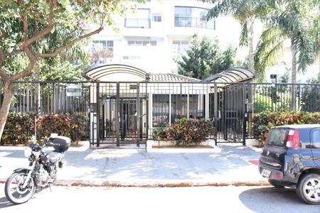 Apartamento para alugar com 67m², 2 quartos e 2 vagasFachada e portaria