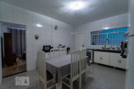 Casa à venda com 129m², 2 quartos e 3 vagasCOZINHA