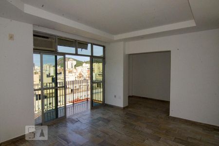 Sala de apartamento para alugar com 2 quartos, 70m² em Botafogo, Rio de Janeiro