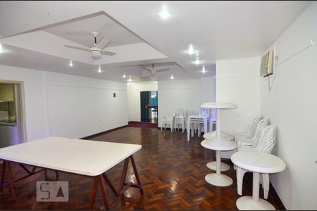 Apartamento para alugar com 70m², 2 quartos e 2 vagasSalão de Festas