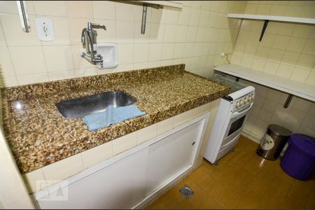 Apartamento para alugar com 70m², 2 quartos e 2 vagasCozinha do Salão de Festas