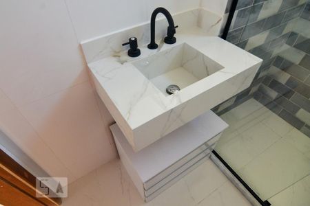 Apartamento para alugar com 70m², 2 quartos e 2 vagasBanheiro Social
