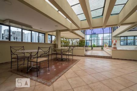 Apartamento à venda com 45m², 1 quarto e 1 vaga Apartamento à venda com 45m², 1 quarto e 1 vagaÁrea da Piscina