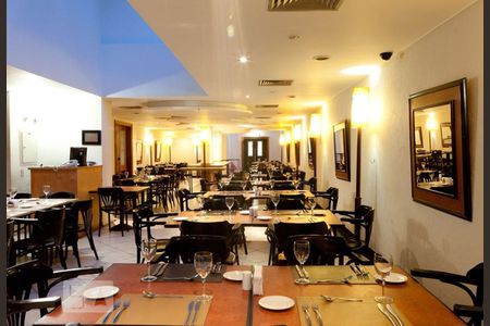 Apartamento à venda com 45m², 1 quarto e 1 vaga Apartamento à venda com 45m², 1 quarto e 1 vagaRestaurante