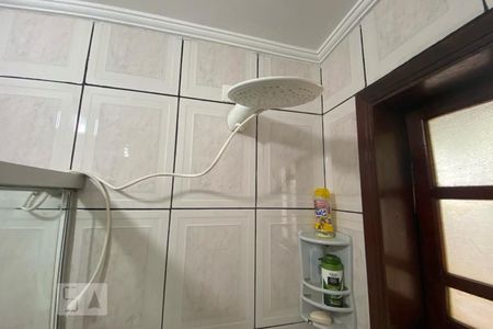 Casa à venda com 143m², 4 quartos e 3 vagasChuveiro