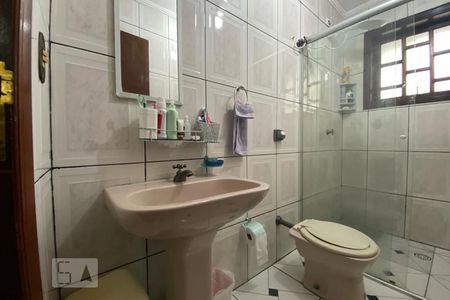 Casa à venda com 143m², 4 quartos e 3 vagasBanheiro