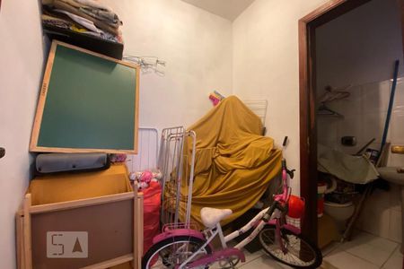 Casa à venda com 143m², 4 quartos e 3 vagasQuarto de Serviço