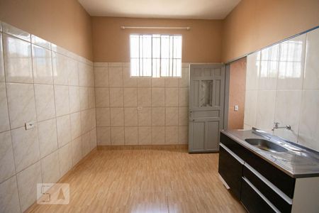 Casa para alugar com 70m², 1 quarto e 2 vagasCozinha