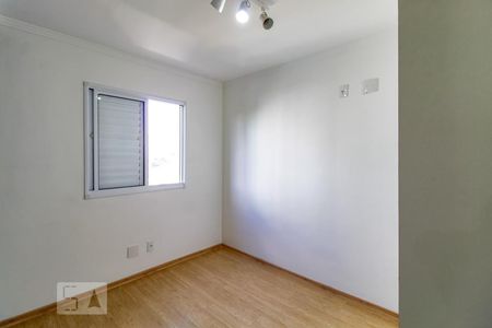 Quarto de apartamento à venda com 2 quartos, 58m² em Jardim Flor da Montanha, Guarulhos