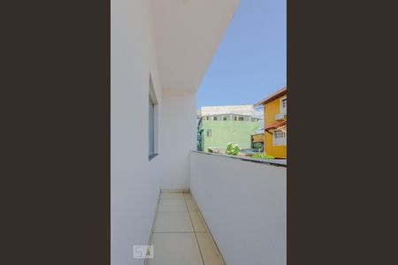 Sacada de kitnet/studio para alugar com 1 quarto, 44m² em Pituaçu, Salvador