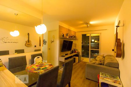 Sala de apartamento para alugar com 2 quartos, 50m² em Vila Brasilândia, São Paulo