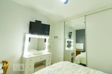 Quarto 1 de apartamento para alugar com 2 quartos, 50m² em Vila Brasilândia, São Paulo
