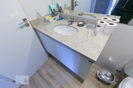 Apartamento à venda com 95m², 3 quartos e 2 vagasBanheiro do Corredor