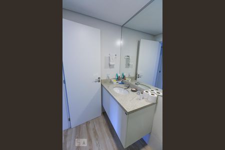 Apartamento à venda com 95m², 3 quartos e 2 vagasBanheiro do Corredor