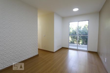 Sala de apartamento à venda com 3 quartos, 55m² em Taquara, Rio de Janeiro
