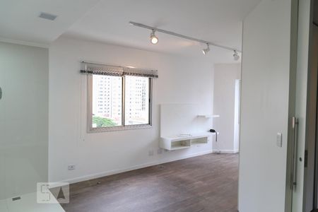 Sala de kitnet/studio para alugar com 1 quarto, 42m² em Vila Nova Conceição, São Paulo