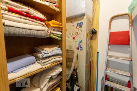 Apartamento à venda com 75m², 2 quartos e sem vaga Apartamento à venda com 75m², 2 quartos e sem vagaQuarto de Serviço