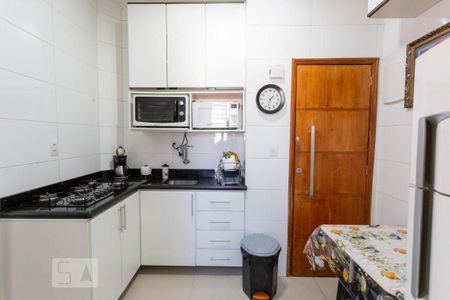 Apartamento à venda com 75m², 2 quartos e sem vaga Apartamento à venda com 75m², 2 quartos e sem vagaCozinha