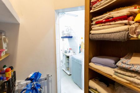 Apartamento à venda com 75m², 2 quartos e sem vaga Apartamento à venda com 75m², 2 quartos e sem vagaQuarto de Serviço