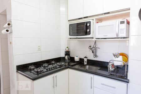 Apartamento à venda com 75m², 2 quartos e sem vaga Apartamento à venda com 75m², 2 quartos e sem vagaCozinha