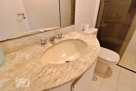 Apartamento à venda com 154m², 3 quartos e 2 vagas Apartamento à venda com 154m², 3 quartos e 2 vagasBanheiro