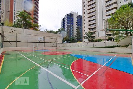 Apartamento à venda com 154m², 3 quartos e 2 vagas Apartamento à venda com 154m², 3 quartos e 2 vagasQuadra Esportiva