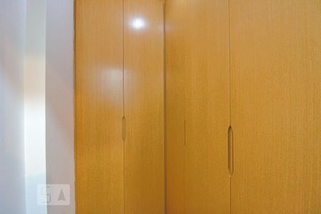 Apartamento à venda com 154m², 3 quartos e 2 vagas Apartamento à venda com 154m², 3 quartos e 2 vagasCloset