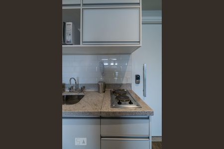 Cozinha de apartamento para alugar com 1 quarto, 40m² em Vila Madalena, São Paulo