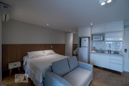 Sala/ Quarto de apartamento para alugar com 1 quarto, 40m² em Vila Madalena, São Paulo