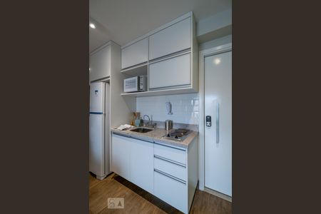 Cozinha de apartamento para alugar com 1 quarto, 40m² em Vila Madalena, São Paulo
