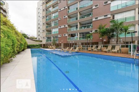 Apartamento para alugar com 40m², 1 quarto e 1 vagaPiscina