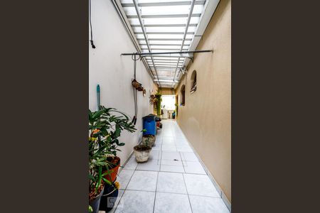 Casa à venda com 106m², 4 quartos e 2 vagasCorredor Externo